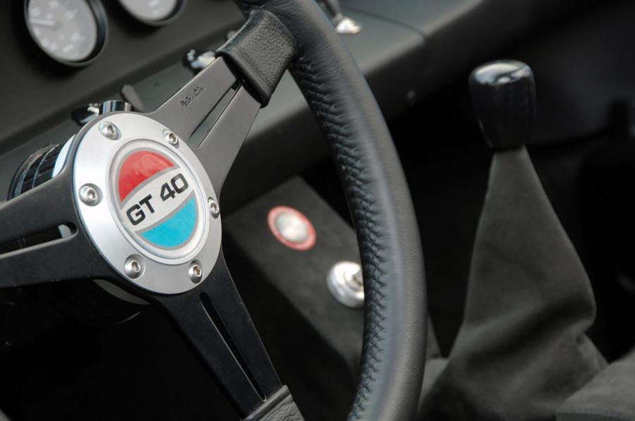  Ford GT40 Mk I Superformance 2009 года  (фото 14 из 35)